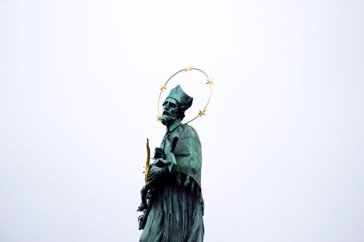 De fascinatie rondom Saints and Stars: Wat maakt deze hype zo bijzonder?